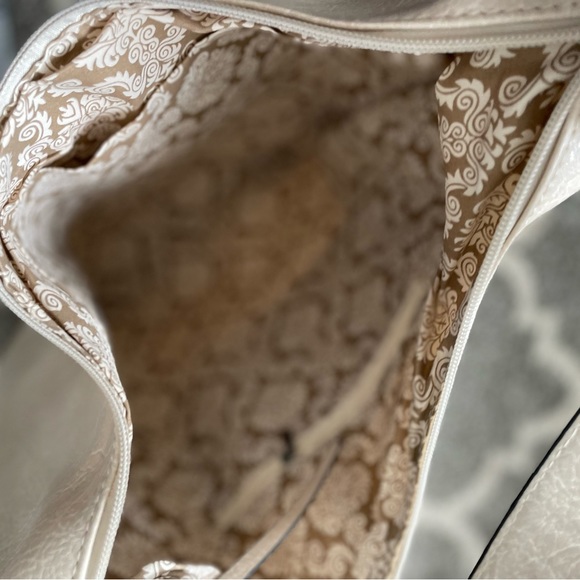 Off white hobo Tote Shoulder-bag - Picture 4 of 6